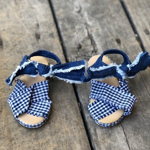 Zara toddlers girls blue denim gingham sandals - Picture 5 of 8